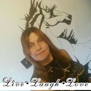 Meet your Posher, Carlie